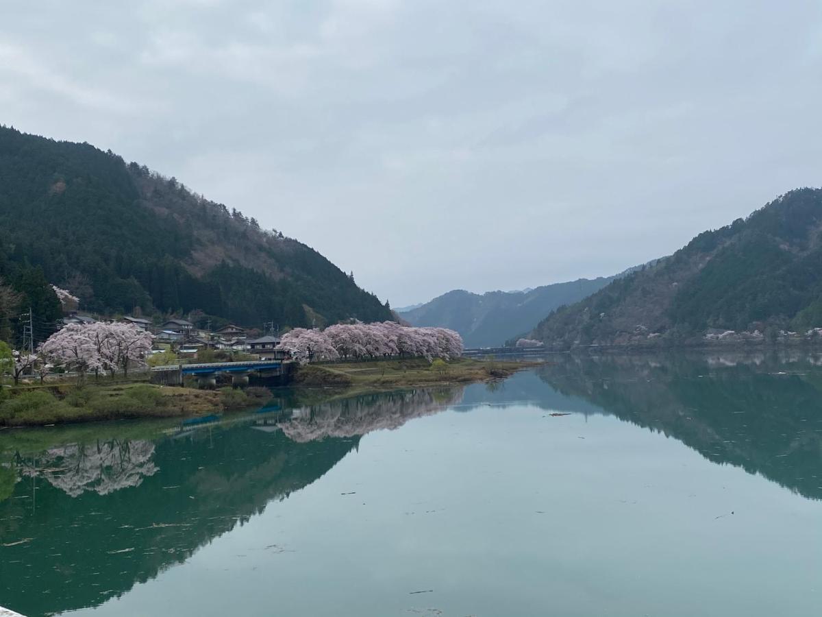 花緑里-Hanamidori-乙原のやど 岐阜下呂温泉郡上飛騨金山湖畔リゾート Gujo Luaran gambar